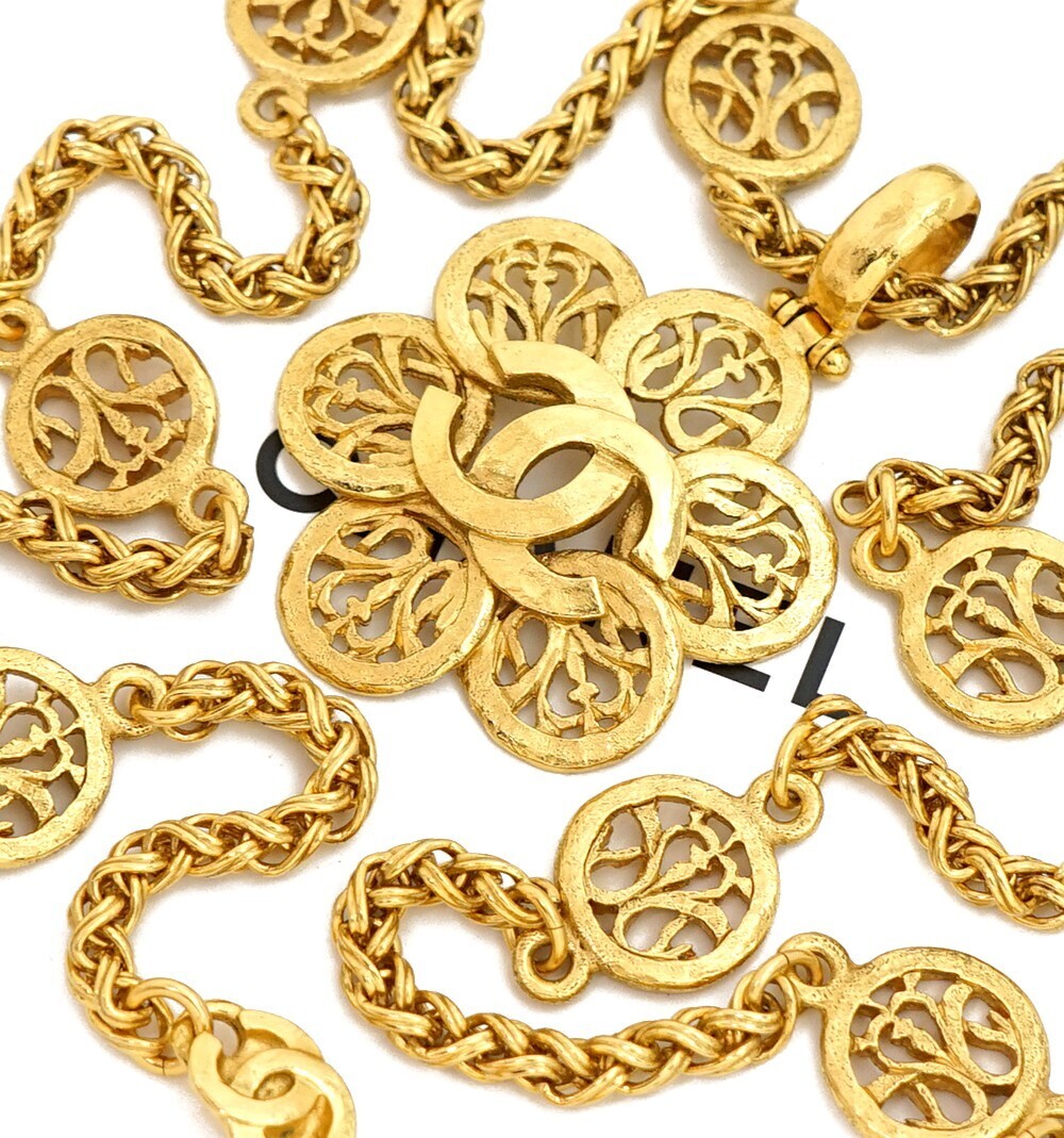 Chanel Cc Logo Flower Filigree Round #355038C11B